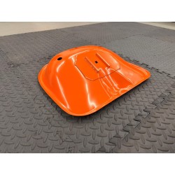 Seduta arancione verniciata a polvere – Ricambio per trattori Lamborghini | Traktormanufaktur