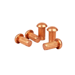 Chiodo zigrinato in rame 2,5x4 mm semitondo – Traktormanufaktur