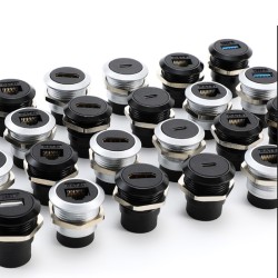 USB 3.0 & Typ-C Einbaubuchse mit AUX für Traktoren